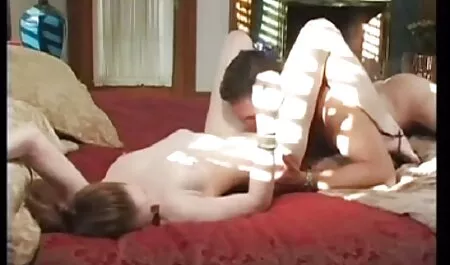 Mesmo porno gratis chuveiro acariciando