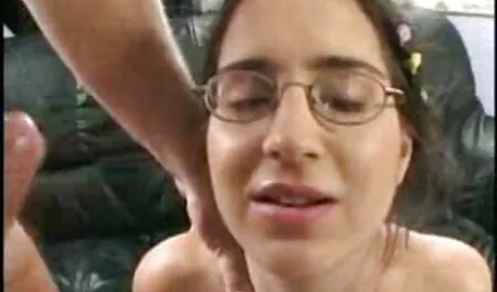 Amor chutando quero assistir quero assistir vídeo de pornô casal