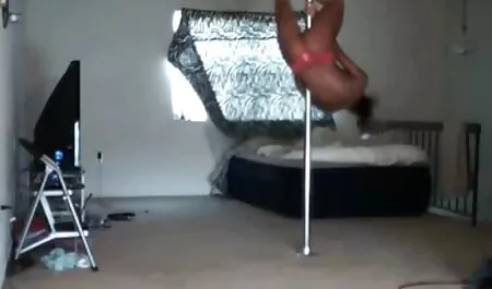 A senhora queima Peitos em Chuveiros video porno qualidade femininos