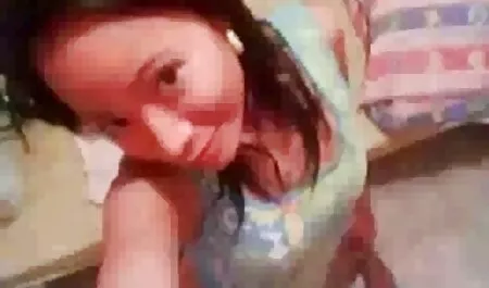 Peitos videos de sexo gratis tv grandes esmagar os dedos se masturba