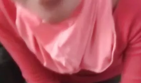 Fodendo Alena videos pornodoidos com câncer de dedo