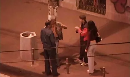 Língua quero ver um vídeo pornô grátis Macia e encaracolada