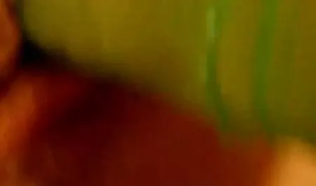 Alivia dores de cabeça ao tratar com o clitóris eu quero assistir um vídeo de pornô