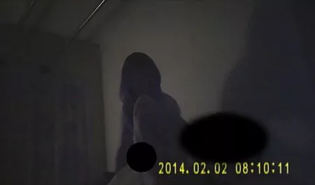 Na parte inferior da banheira foi o filme pornô grátis colocado na câmara