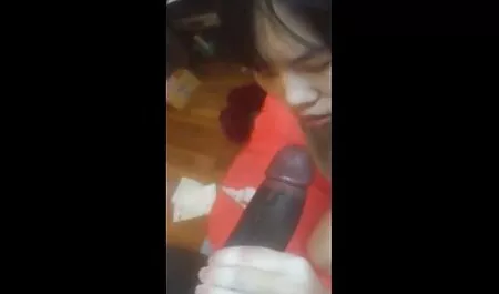 Jovem vídeo de pornô brasileiro grátis loira peitos no banheiro