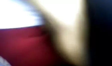 Diversão google videos pono menina fazendo língua