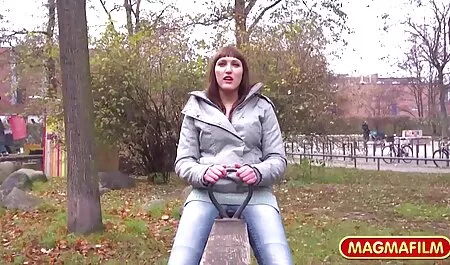 A menina virou - quero ver os vídeos pornô grátis se para as belas mamas