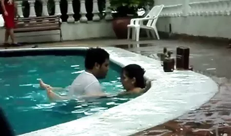 Vestindo um novo amigo e vestindo um as panteras filme pornô grátis terno Clitóris
